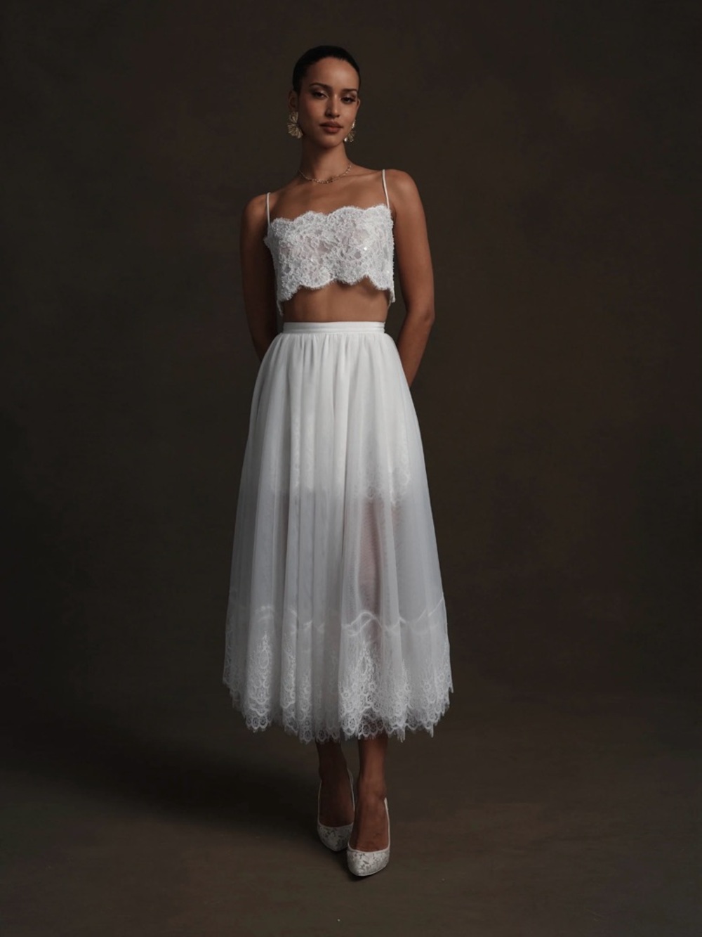 V. Chapman The Shiloh Top in White 00 - Picture 3 of 10